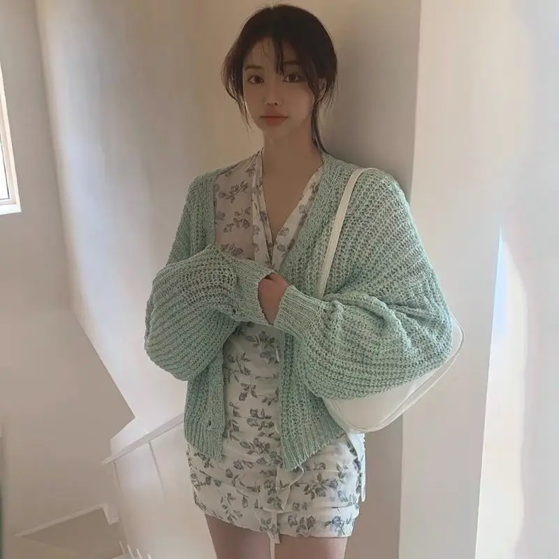 Mint Green Sweater Cardigan Women Korean Fashion Cardigans Vintage Long Sleeve Thin Knitted Garment Casual Solid 2021 Autumn New
Mint Green Sweater Cardigan Women Korean Fashion Cardigans Vintage Long Sleeve Thin Knitted Garment Casual Solid 2021 Autumn New
