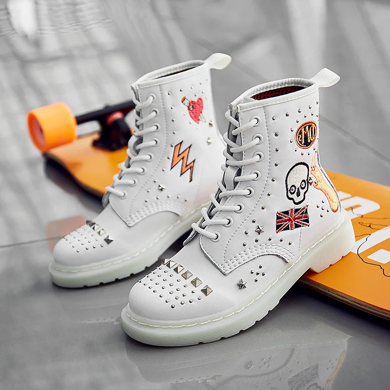 women boots new street punk rivets graffiti soft leather 8 hole Martin boots rock couple shoes high-top men women boots white
women boots new street punk rivets graffiti soft leather 8 hole Martin boots rock couple shoes high-top men women boots white