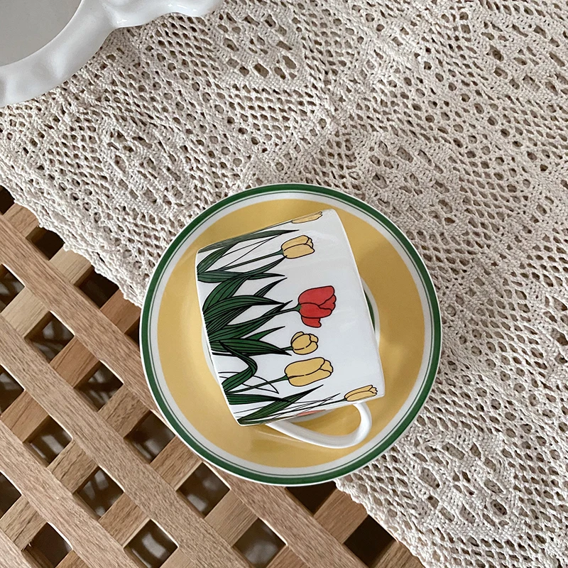 Coffee Ceramic Tea Cup Set Korean Floral Afternoon Tea Hand Painted Dessert Cup And Saucer Set Canecas Drinkware Teaware ED50BD
Coffee Ceramic Tea Cup Set Korean Floral Afternoon Tea Hand Painted Dessert Cup And Saucer Set Canecas Drinkware Teaware ED50BD