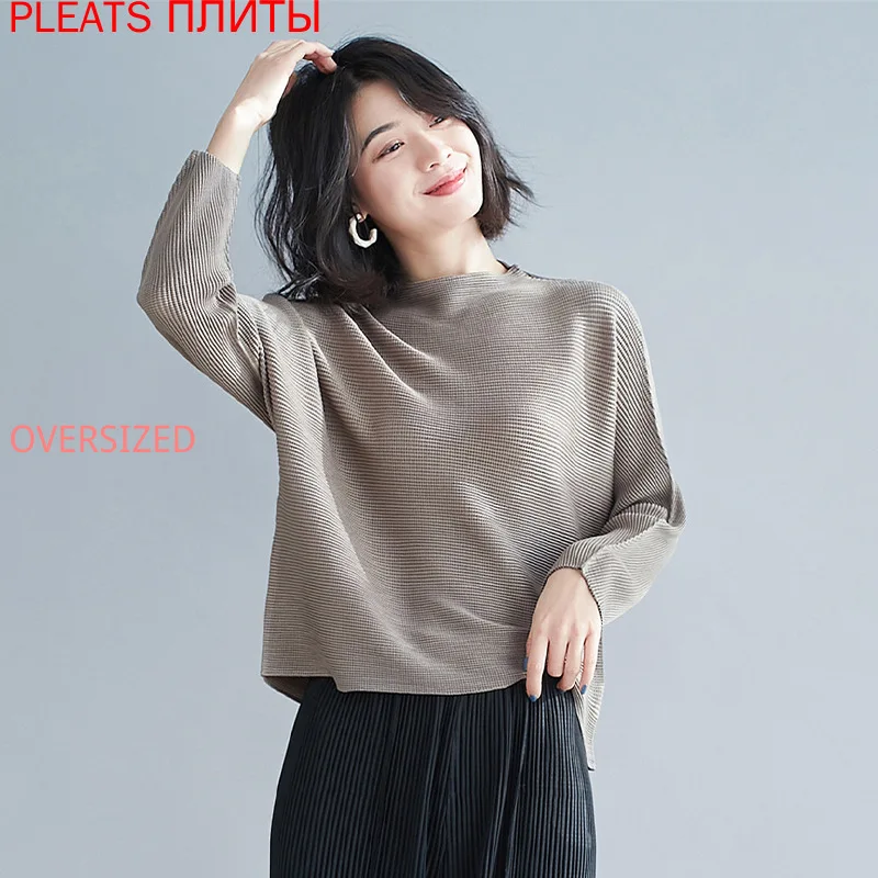 Miyake Folds New Age-reducing High-end Shirt Tops Temperament Versatile Ladies Shirts PLEATS Tshirt Oversized T Shirt One Piece
Miyake Folds New Age-reducing High-end Shirt Tops Temperament Versatile Ladies Shirts PLEATS Tshirt Oversized T Shirt One Piece