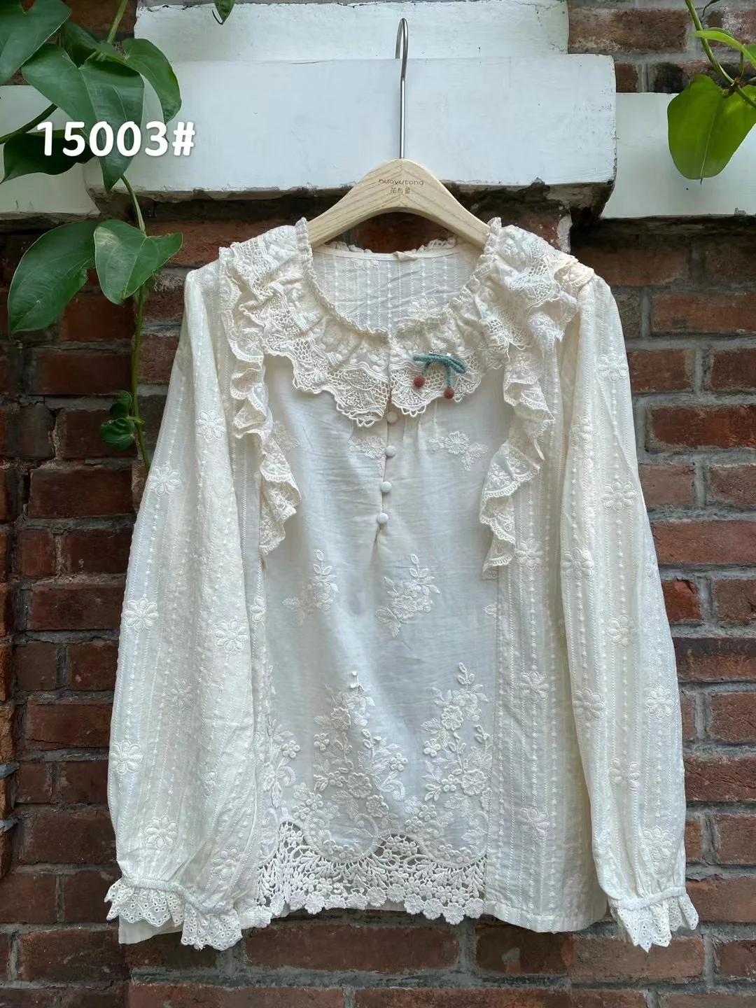 Mori Girls Sweet embroidery cotton shirt Japanese style small fresh loose Long Sleeve Shirt Top
Mori Girls Sweet embroidery cotton shirt Japanese style small fresh loose Long Sleeve Shirt Top