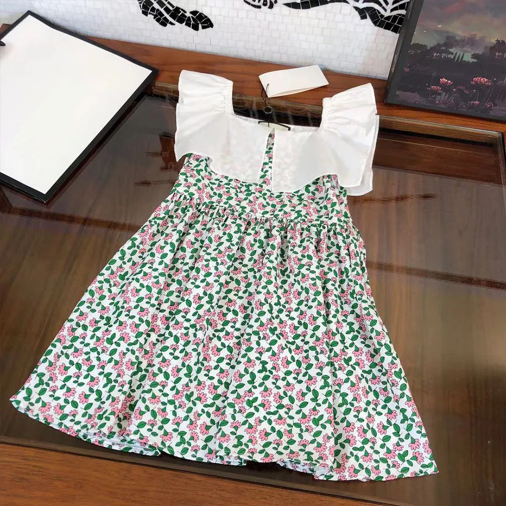 High end custom western girls' 2021 new dress small model shows high shoulder design skirt
High end custom western girls' 2021 new dress small model shows high shoulder design skirt
