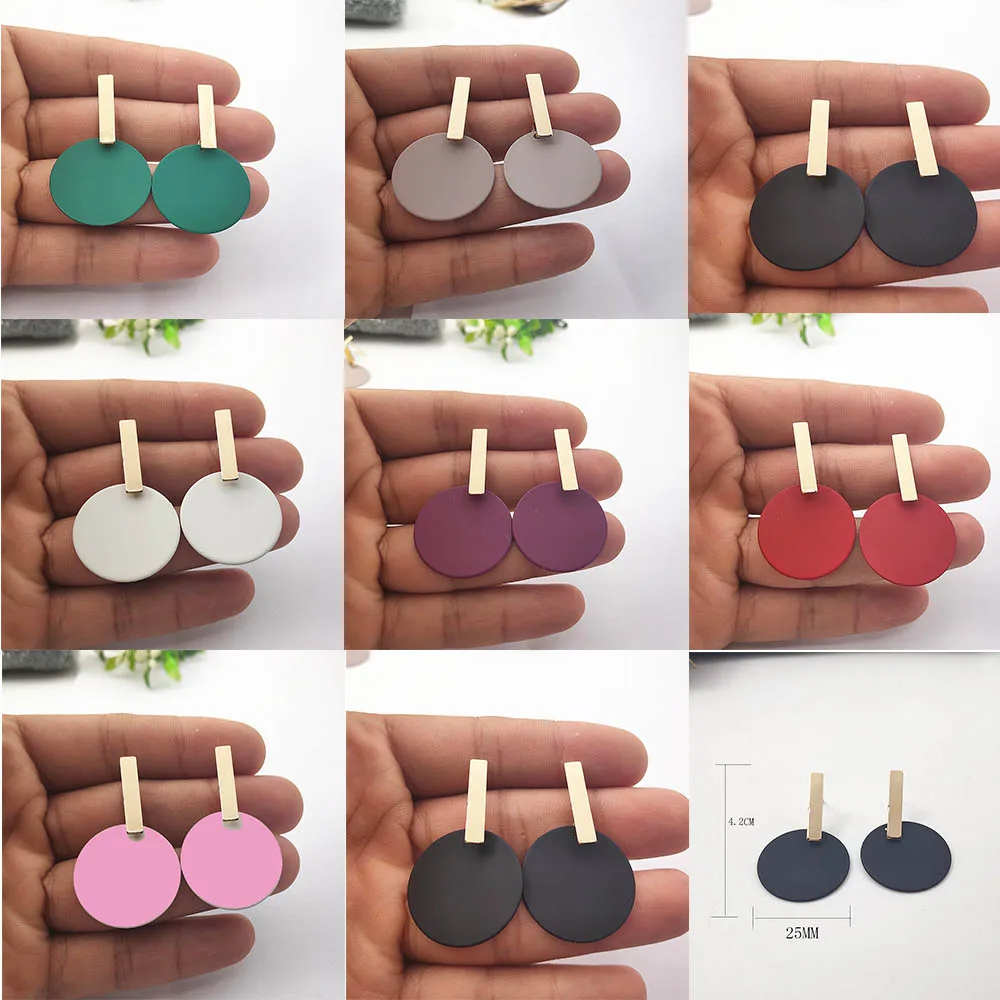 2020 Fashion Round Metal Pendant Earrings Rectangular Metal Long Earrings for Women Party Gift Jewelry
2020 Fashion Round Metal Pendant Earrings Rectangular Metal Long Earrings for Women Party Gift Jewelry
