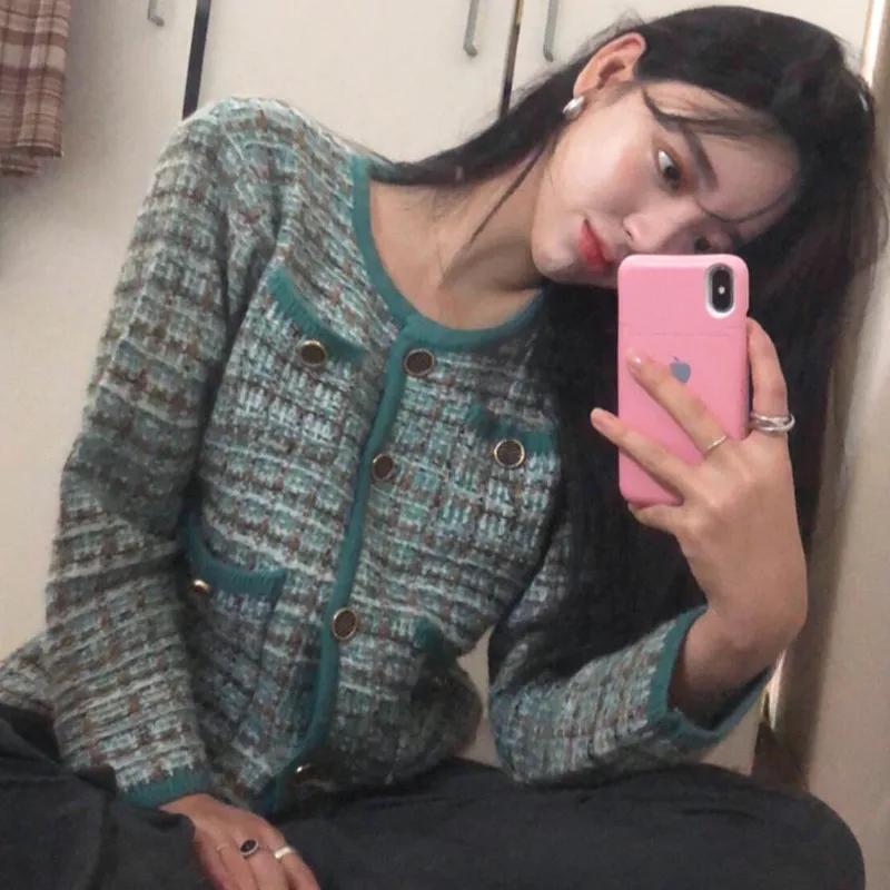 Spring 2020 New Women Retro Jacket Runway Fashion Vintage Plaid Single-breasted Chic Coat Sweater Elegant Knitted Jacket Outfits
Spring 2020 New Women Retro Jacket Runway Fashion Vintage Plaid Single-breasted Chic Coat Sweater Elegant Knitted Jacket Outfits