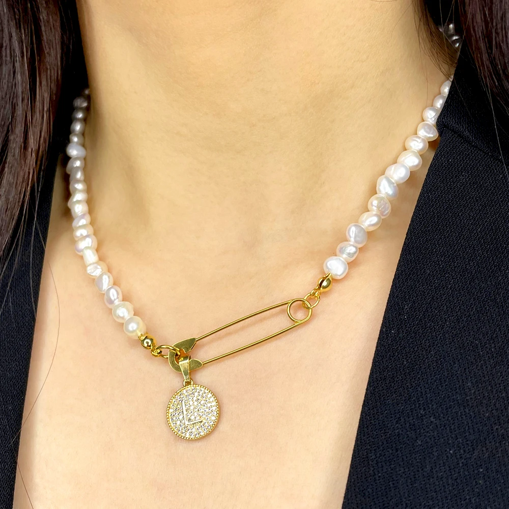 Good Quality Pearl Pendant Necklace Micropave CZ Stone Initial Letter Necklace Jewelry 2021 Fashion Women Best Gift for Her
Good Quality Pearl Pendant Necklace Micropave CZ Stone Initial Letter Necklace Jewelry 2021 Fashion Women Best Gift for Her