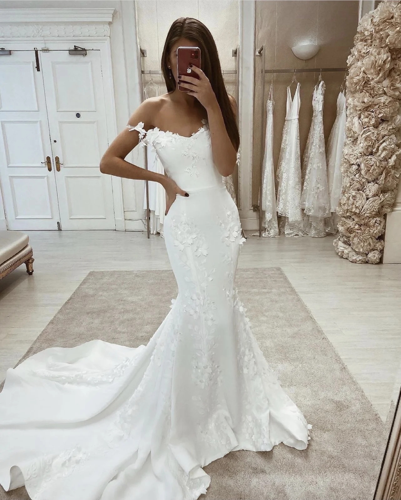 Sexy Mermaid Wedding Dresses Lace With Embroidery Elegant Strapless Puff Sleeve Bride Dresses Appliques With Plus Size Train
Sexy Mermaid Wedding Dresses Lace With Embroidery Elegant Strapless Puff Sleeve Bride Dresses Appliques With Plus Size Train