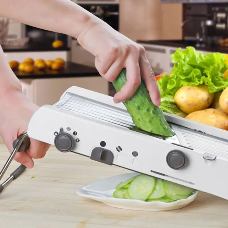 Manual Vegetable Cutter Slicers Kitchen Accessories Gadgets Multifunctional Rotate Shredders
Manual Vegetable Cutter Slicers Kitchen Accessories Gadgets Multifunctional Rotate Shredders