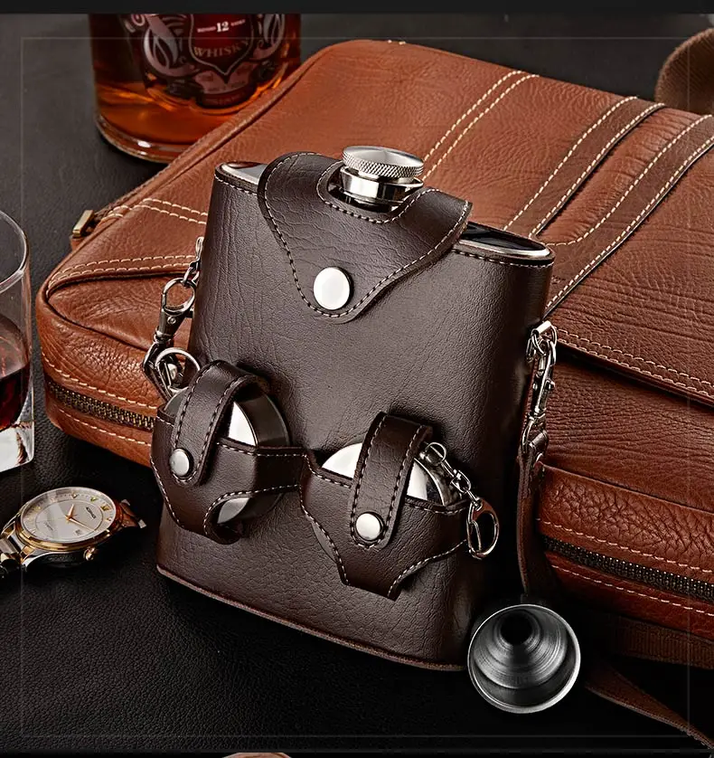 Creative Leather Hip Flasks Personalized Portable Outdoor Whiskey Hip Flask Groomsmen Gifts Karafka Do Whisky Barware DF50JH
Creative Leather Hip Flasks Personalized Portable Outdoor Whiskey Hip Flask Groomsmen Gifts Karafka Do Whisky Barware DF50JH