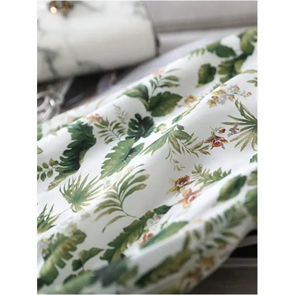 Full of spring, silky and elegant, high waist texture covering the crotch, medium length western style printed skirt for women
Full of spring, silky and elegant, high waist texture covering the crotch, medium length western style printed skirt for women