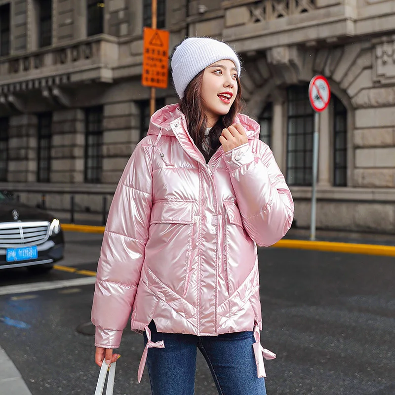 New Korean version of loose detachable hooded casual bread clothes tide bright face down cotton coat cotton coat women short
New Korean version of loose detachable hooded casual bread clothes tide bright face down cotton coat cotton coat women short