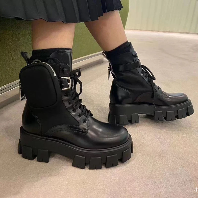 2020 Newest Fashion Round Toe Lace-Up Solid Genuine Leather Motorcycle Women Boots
2020 Newest Fashion Round Toe Lace-Up Solid Genuine Leather Motorcycle Women Boots