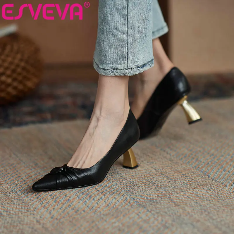 ESVEVA 2021 Square High Heels Genuine Leather Shallow Women Shoes Spring Pointed Toe Ladies Pumps Fashion Size 34-40
ESVEVA 2021 Square High Heels Genuine Leather Shallow Women Shoes Spring Pointed Toe Ladies Pumps Fashion Size 34-40