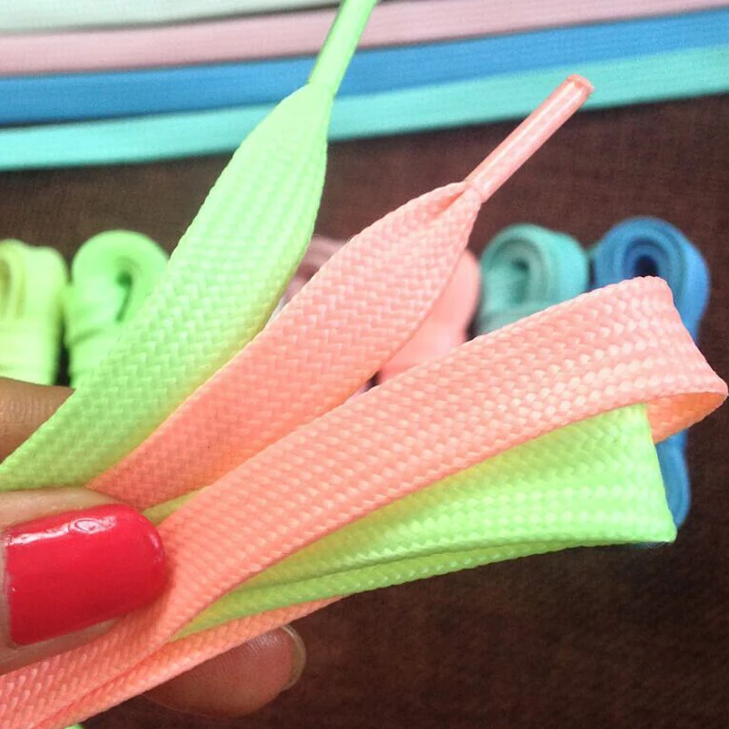 2pcs 120cm Glow In The Dark Toys Luminous Shoelace Stickers Funny Sport Gift Running Fluorescent Gift Toys For Children
2pcs 120cm Glow In The Dark Toys Luminous Shoelace Stickers Funny Sport Gift Running Fluorescent Gift Toys For Children