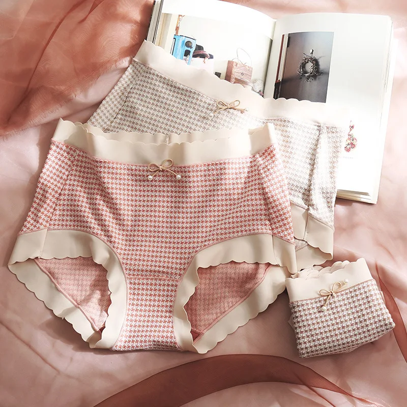 Sexy houndstooth Seamless Panties women fashion plaid Autumn Winter cozy Panties lingerie Mid-rise women briefs N639
Sexy houndstooth Seamless Panties women fashion plaid Autumn Winter cozy Panties lingerie Mid-rise women briefs N639