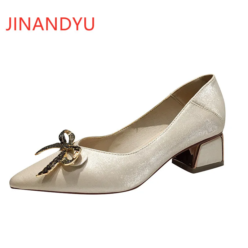 Bow Kitten Heels Women Pumps Wedding Party Shoes for Women Heels Pointed Toe Shoes Women New Arrival Heels Fashion Shoes Woman 
Bow Kitten Heels Women Pumps Wedding Party Shoes for Women Heels Pointed Toe Shoes Women New Arrival Heels Fashion Shoes Woman