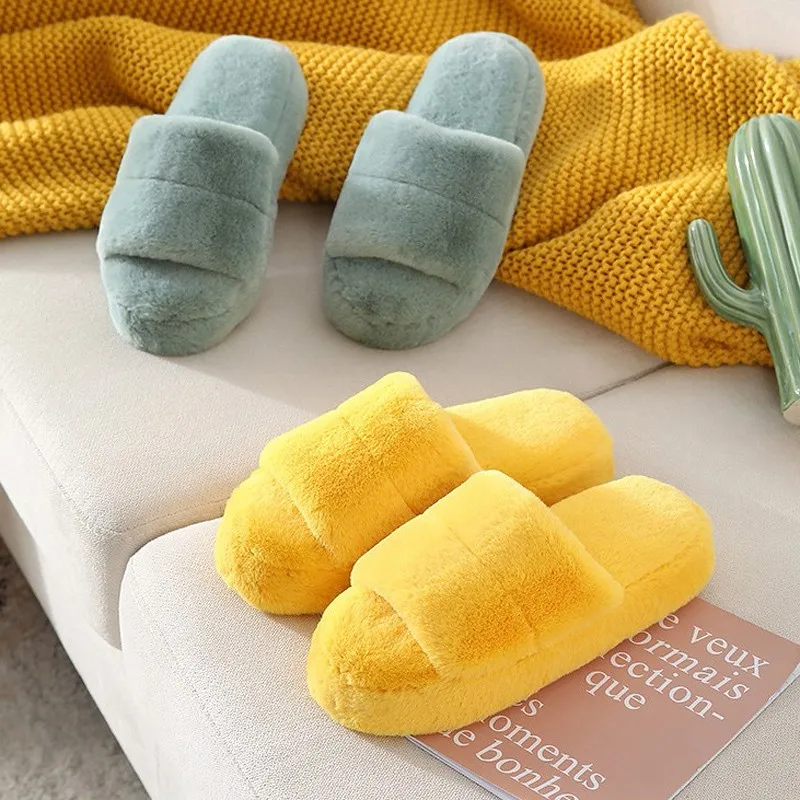 New Women winter Warm double fur comfortable and casual all-matched strap slippers outdoor flat-bottomed non-slip women sandals
New Women winter Warm double fur comfortable and casual all-matched strap slippers outdoor flat-bottomed non-slip women sandals