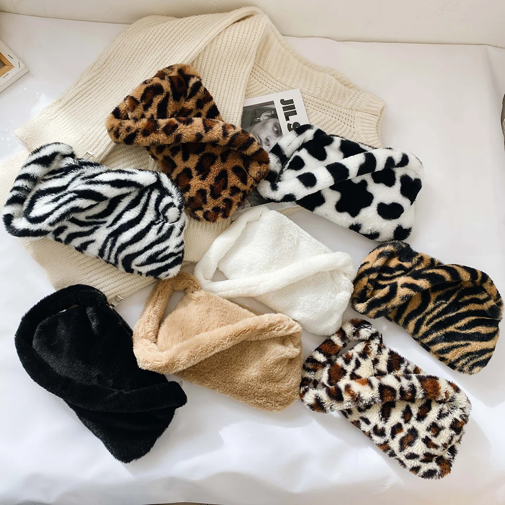 Autumn Winter New Fashion Plush Underarm Shoulder Bags For Women Retro Animal Pattern Casual Solid Ladies Small Handbags
Autumn Winter New Fashion Plush Underarm Shoulder Bags For Women Retro Animal Pattern Casual Solid Ladies Small Handbags