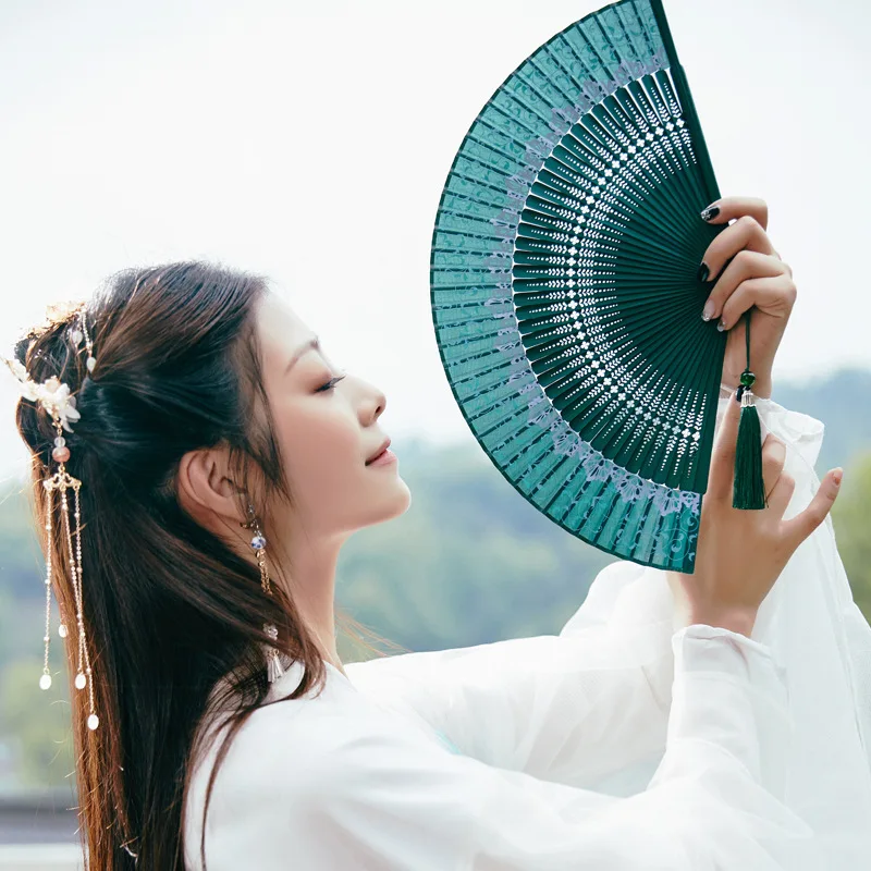 5PC New Dark Green Ladies Folding Silk Hand Fans Chinese Dance Fan Wholesale Personalized Bamboo Fan of Old Wedding Decoration 9
5PC New Dark Green Ladies Folding Silk Hand Fans Chinese Dance Fan Wholesale Personalized Bamboo Fan of Old Wedding Decoration 9