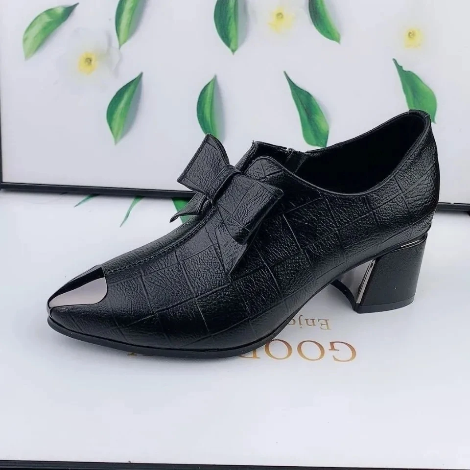 2022 New Arrival Women Winter Spring Leather Boots Fashion Pointed Toe Ladies Booties Brand Woman Rubber Ankle Boots Female Bota
2022 New Arrival Women Winter Spring Leather Boots Fashion Pointed Toe Ladies Booties Brand Woman Rubber Ankle Boots Female Bota