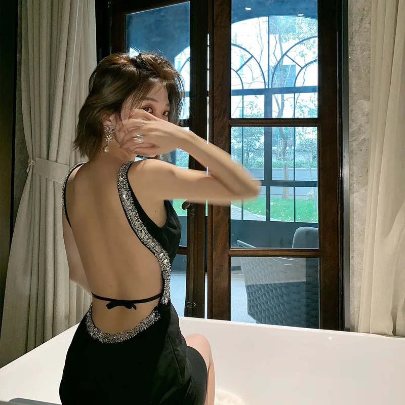 New Modern Valley Hepburn style sexy strapless dress women heavy industry sleeveless short trend
New Modern Valley Hepburn style sexy strapless dress women heavy industry sleeveless short trend