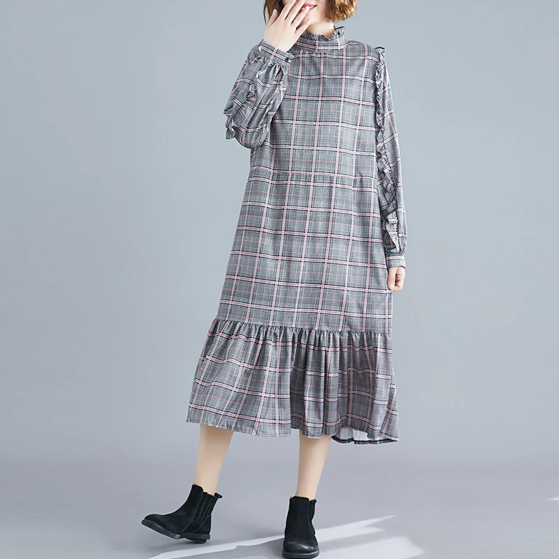 Plus Size Women Long Maxi Dresses Autumn Winter Turtleneck Ruffle Full Sleeve Plaid Pullover Dress Vintage Cotton Loose Dress
Plus Size Women Long Maxi Dresses Autumn Winter Turtleneck Ruffle Full Sleeve Plaid Pullover Dress Vintage Cotton Loose Dress