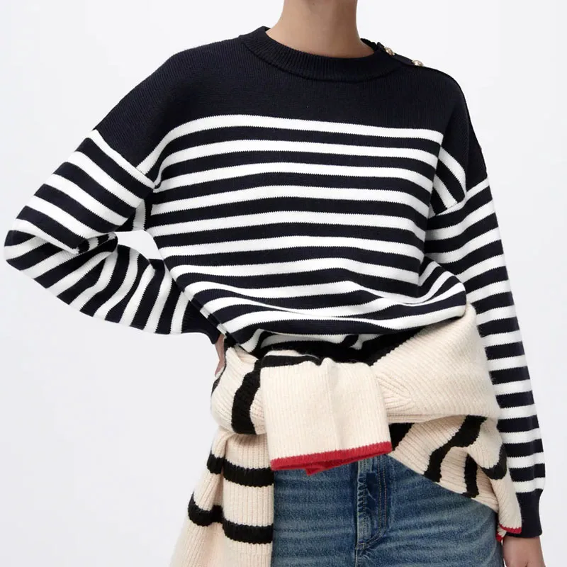 KUMSVAG Women Autumn ZA Striped Pullover Sweater 2021 Casual Knitting O-Neck Loose Buttons Female Fashion Street Sweater Clothes
KUMSVAG Women Autumn ZA Striped Pullover Sweater 2021 Casual Knitting O-Neck Loose Buttons Female Fashion Street Sweater Clothes