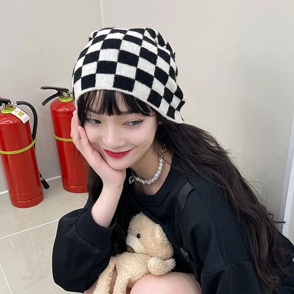 New Korean Autumn Winter Women Plaid Check Skullies Beanie Trendy All-match Knitted Lattice Stripe Caps For Couple Hat
New Korean Autumn Winter Women Plaid Check Skullies Beanie Trendy All-match Knitted Lattice Stripe Caps For Couple Hat