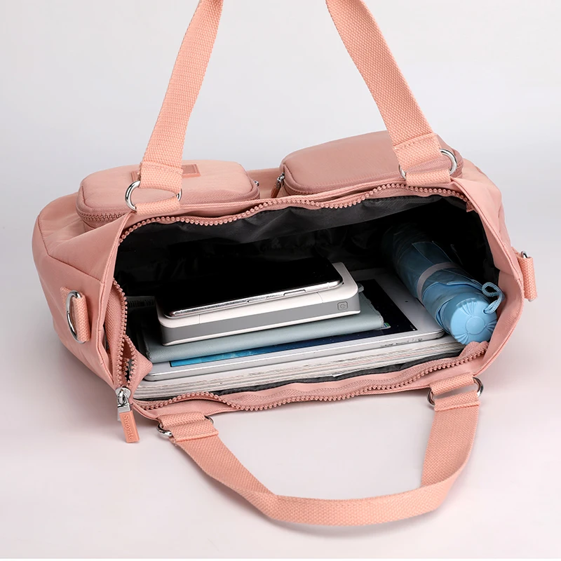 Women Bag New Fashion Messenger Bag Women's Shoulder Bag Nylon Handbag Large Capacity Fashion Women's Single Shoulder Bag Tote
Women Bag New Fashion Messenger Bag Women's Shoulder Bag Nylon Handbag Large Capacity Fashion Women's Single Shoulder Bag Tote
