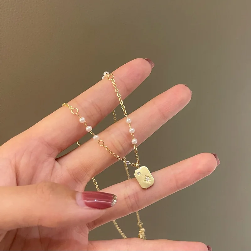 2021 new temperament lady pearl necklace Women's jewelry Ladies necklace bague femme acier inoxydable парные украшения Valentine
2021 new temperament lady pearl necklace Women's jewelry Ladies necklace bague femme acier inoxydable парные украшения Valentine