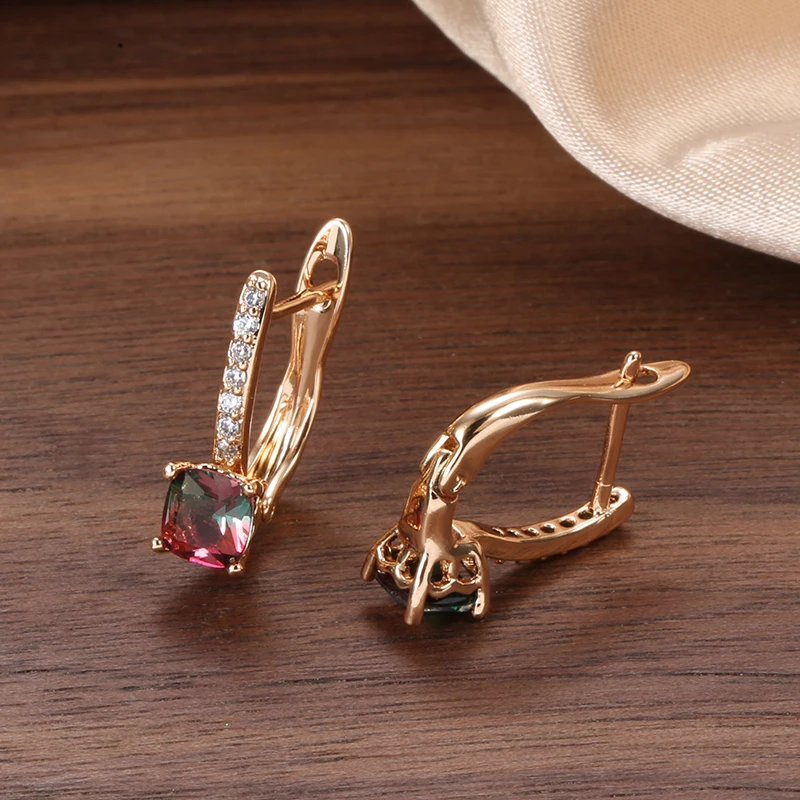 Kinel New Fashion Jewelry 585 Rose Gold Leaf Shape Stud Earrings Luxury Hollow Flower Natural Zircon Women Earring
Kinel New Fashion Jewelry 585 Rose Gold Leaf Shape Stud Earrings Luxury Hollow Flower Natural Zircon Women Earring