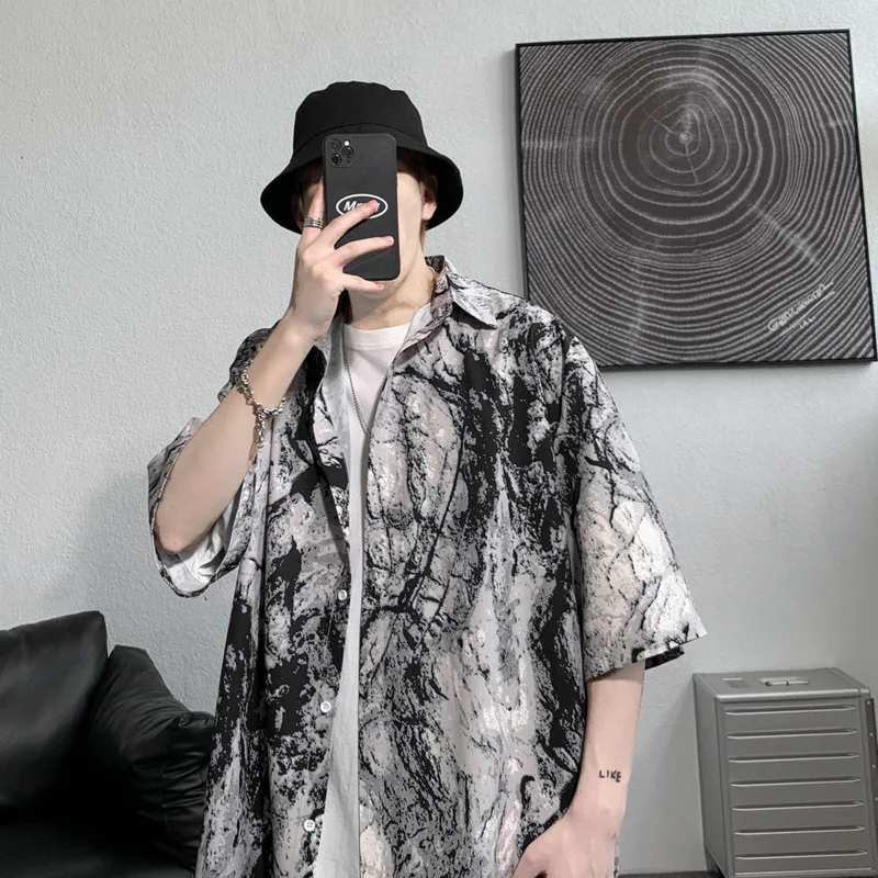 Summer Thin Ice Silk Shirt Men's Korean Fashion Casual Shirt Men's Streetwear Short-sleeved Shirt Men's Printed Loose Shirt Men
Summer Thin Ice Silk Shirt Men's Korean Fashion Casual Shirt Men's Streetwear Short-sleeved Shirt Men's Printed Loose Shirt Men