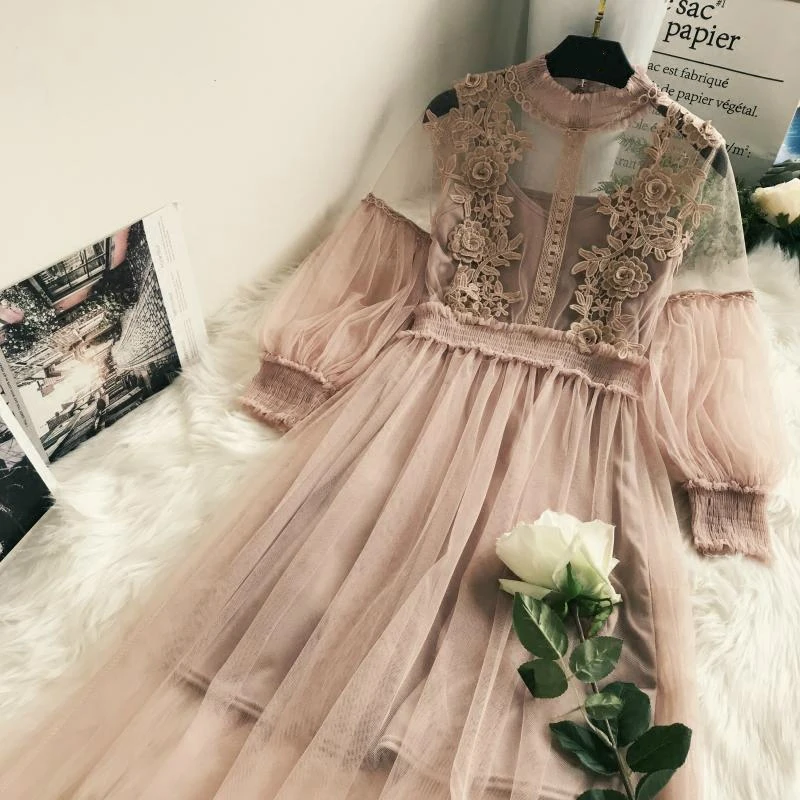 New Arrivals Women Lace Flower Dress Gauze Lantern Sleeve Voile Long Dress Female Retro Hook Princess Dress 2 Piece Set
New Arrivals Women Lace Flower Dress Gauze Lantern Sleeve Voile Long Dress Female Retro Hook Princess Dress 2 Piece Set