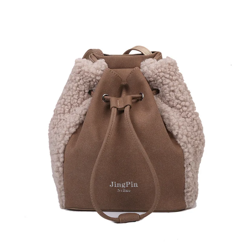 2021 New Arrivals Women's Backpacks For Female Lamb Hair Frosted Skin Black Solid Color Design High Quality Trend Daily Use Bag
2021 New Arrivals Women's Backpacks For Female Lamb Hair Frosted Skin Black Solid Color Design High Quality Trend Daily Use Bag