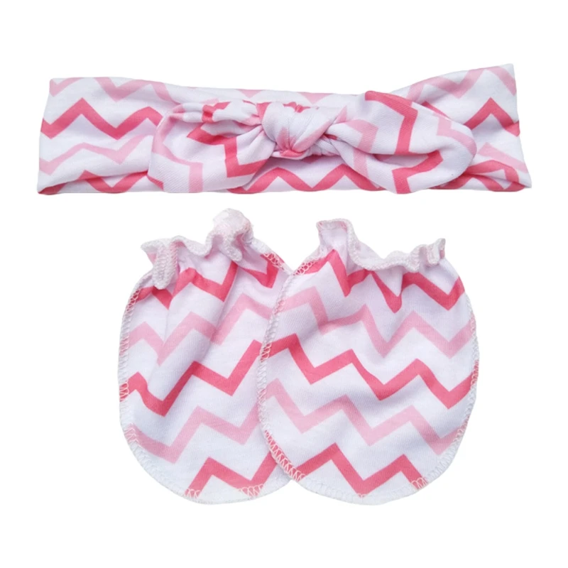 Baby Anti-scratching Gloves Knotted Headband Set Newborn Mittens Hair Band Headwear Kit Infants Shower Gifts
Baby Anti-scratching Gloves Knotted Headband Set Newborn Mittens Hair Band Headwear Kit Infants Shower Gifts