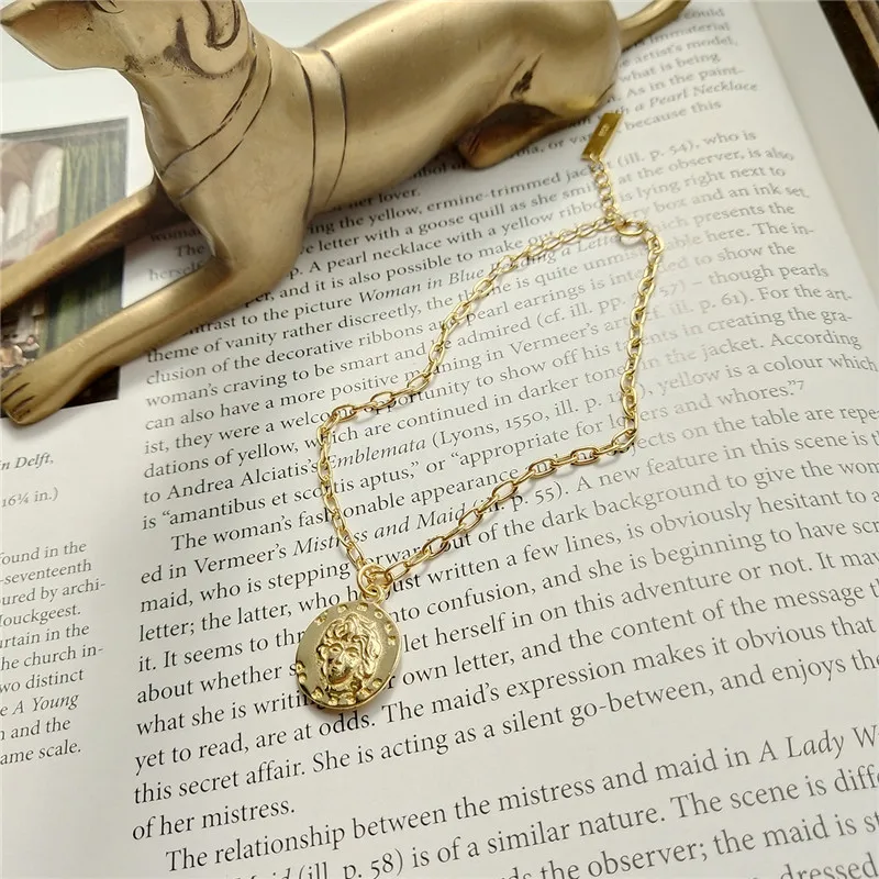 POFUNUO Real 925 Sterling Silver 18K Gold Plated Chic Bracelets Women Irregular Embossed Head Portrait Coin Charm Bracelets 2020
POFUNUO Real 925 Sterling Silver 18K Gold Plated Chic Bracelets Women Irregular Embossed Head Portrait Coin Charm Bracelets 2020