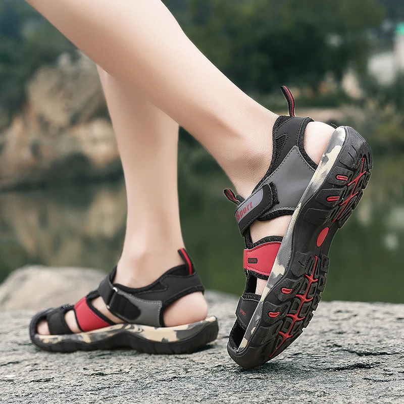 2021 Summer New Men Soft Sandals Comfortable Men Summer Water Shoes Sandals Soft Beach Sandals Men Roman Shoes Sneakers
2021 Summer New Men Soft Sandals Comfortable Men Summer Water Shoes Sandals Soft Beach Sandals Men Roman Shoes Sneakers