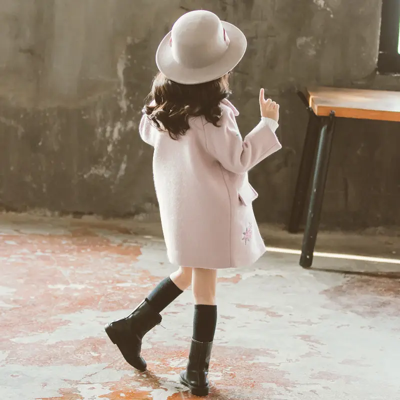 Children Outwear 2020 Fashion Korean Girls Pink Green Flower Embroidery Thicken Wool Coat New Winter Kids Windbreaker Coat 4-13T
Children Outwear 2020 Fashion Korean Girls Pink Green Flower Embroidery Thicken Wool Coat New Winter Kids Windbreaker Coat 4-13T