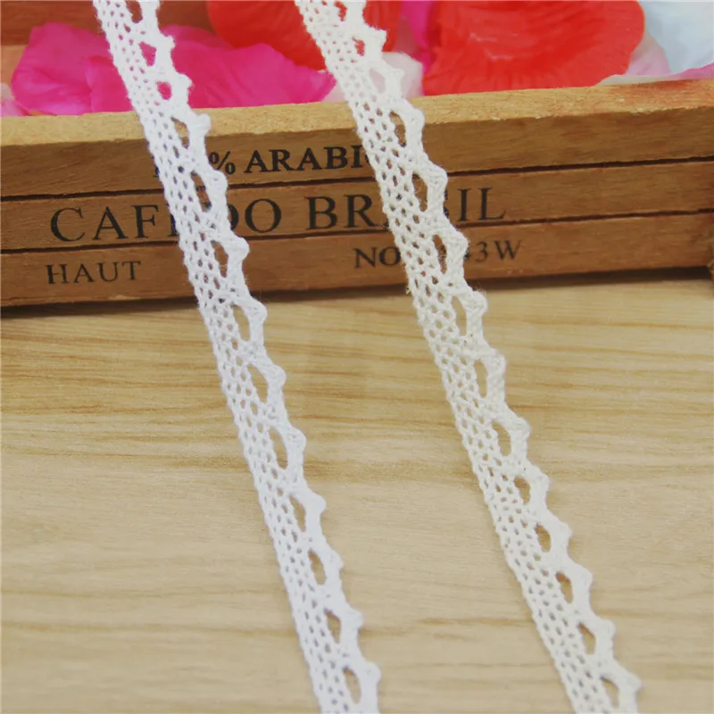 12mm Cotton Lace Trim Ivory White Fabric Sewing Accessories Cloth Wedding Dress Decoration Ribbon Craft Supplies 100yard LC001-A
12mm Cotton Lace Trim Ivory White Fabric Sewing Accessories Cloth Wedding Dress Decoration Ribbon Craft Supplies 100yard LC001-A