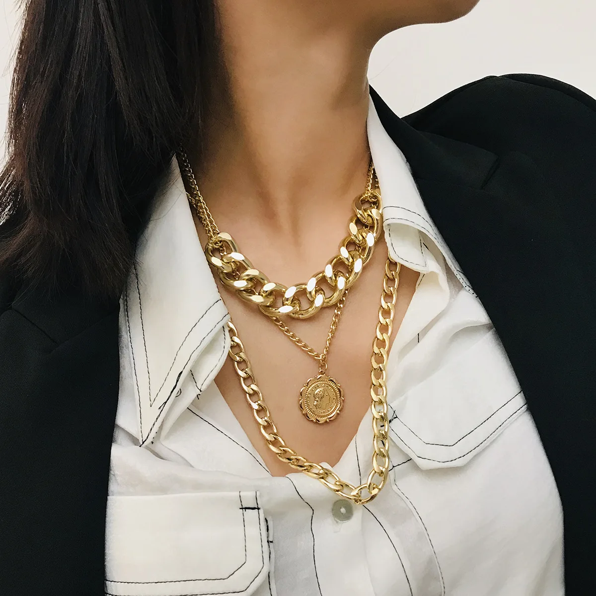 Vintage Fashion Human Head Portrait Pendant Necklaces for Women Bohemian Gold Metal Multi Layer Necklace Jewelry Wholesale
Vintage Fashion Human Head Portrait Pendant Necklaces for Women Bohemian Gold Metal Multi Layer Necklace Jewelry Wholesale