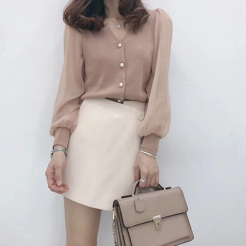 Chiffon Patchwork Long Sleeve Knitwear Tops Women Elegant V-Neck Knitted Cardigan Short T-shirt Spring Trendy Cardigan Female
Chiffon Patchwork Long Sleeve Knitwear Tops Women Elegant V-Neck Knitted Cardigan Short T-shirt Spring Trendy Cardigan Female