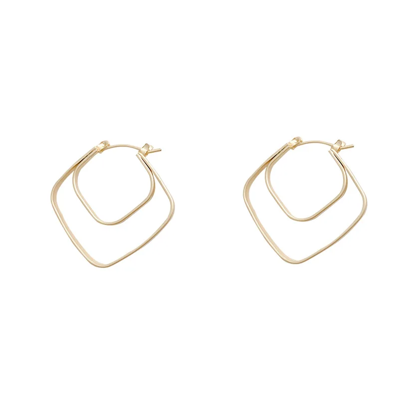 New hot - selling simple fashion web celebrity quality high - grade sense of both sides retro female earrings
New hot - selling simple fashion web celebrity quality high - grade sense of both sides retro female earrings
