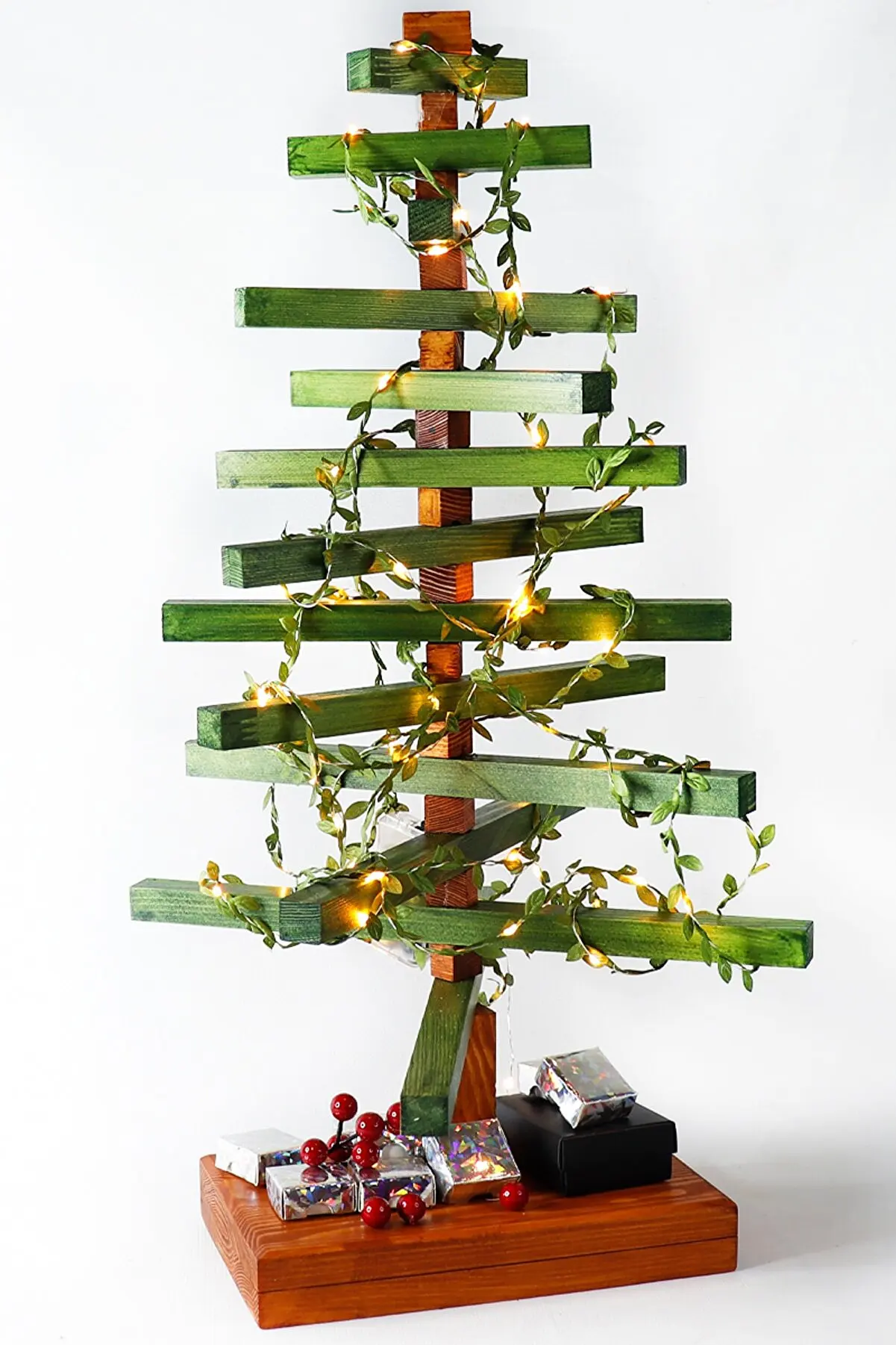 Christmas Tree Natural Wood Fairy Led Quick Disassembling Board Christmas Decoration Creative Light Christmas Party Decor
Christmas Tree Natural Wood Fairy Led Quick Disassembling Board Christmas Decoration Creative Light Christmas Party Decor