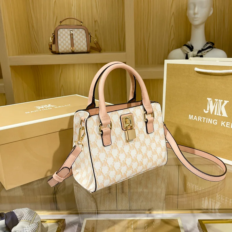 2021 New Shoulder Bags for Women Genuine Leather Small Tote Bag Large Capacity Handbags High Quality Backbag Gift
2021 New Shoulder Bags for Women Genuine Leather Small Tote Bag Large Capacity Handbags High Quality Backbag Gift