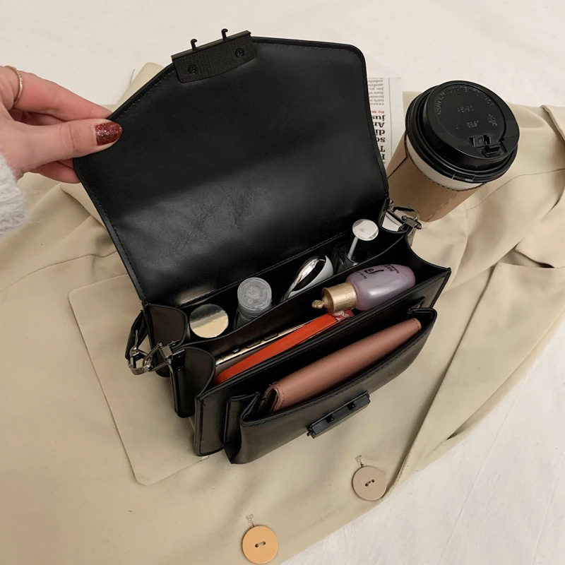 2020 New Wide Shoulder Strap Square Bag with Thread Women Luxury PU Shoulder Bag Casual Lady Lock Crossbody Bags Female Handbags
2020 New Wide Shoulder Strap Square Bag with Thread Women Luxury PU Shoulder Bag Casual Lady Lock Crossbody Bags Female Handbags