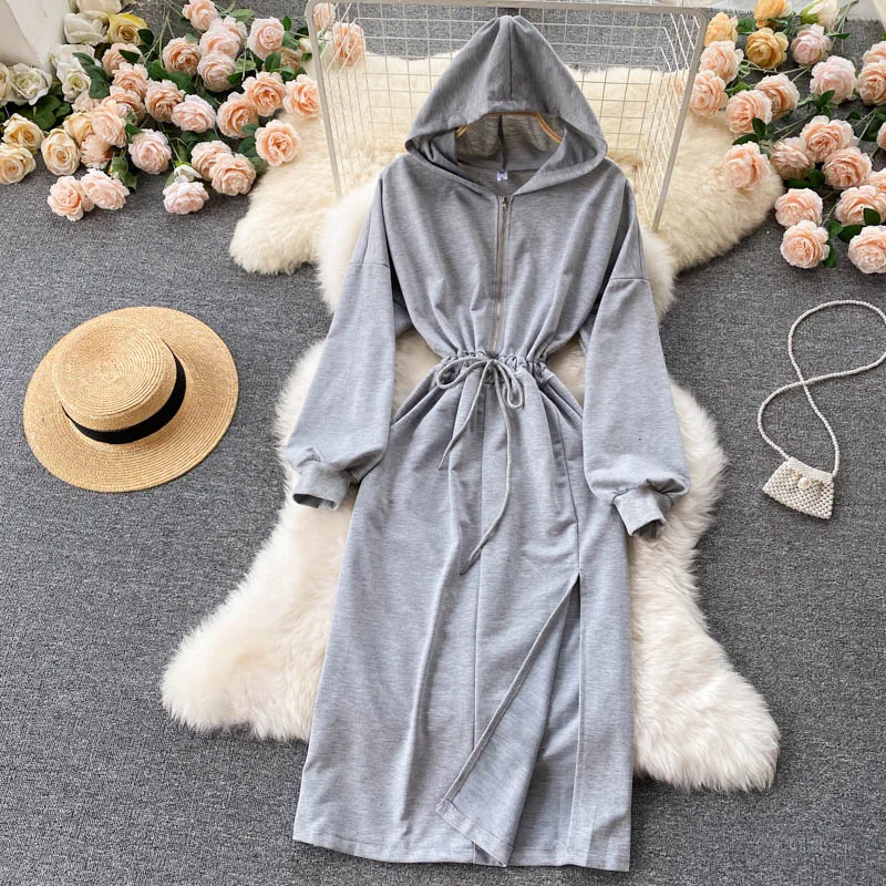 Женское длинное платье с капюшоном, на молнии, с завязками
Женское длинное платье с капюшоном, на молнии, с завязками