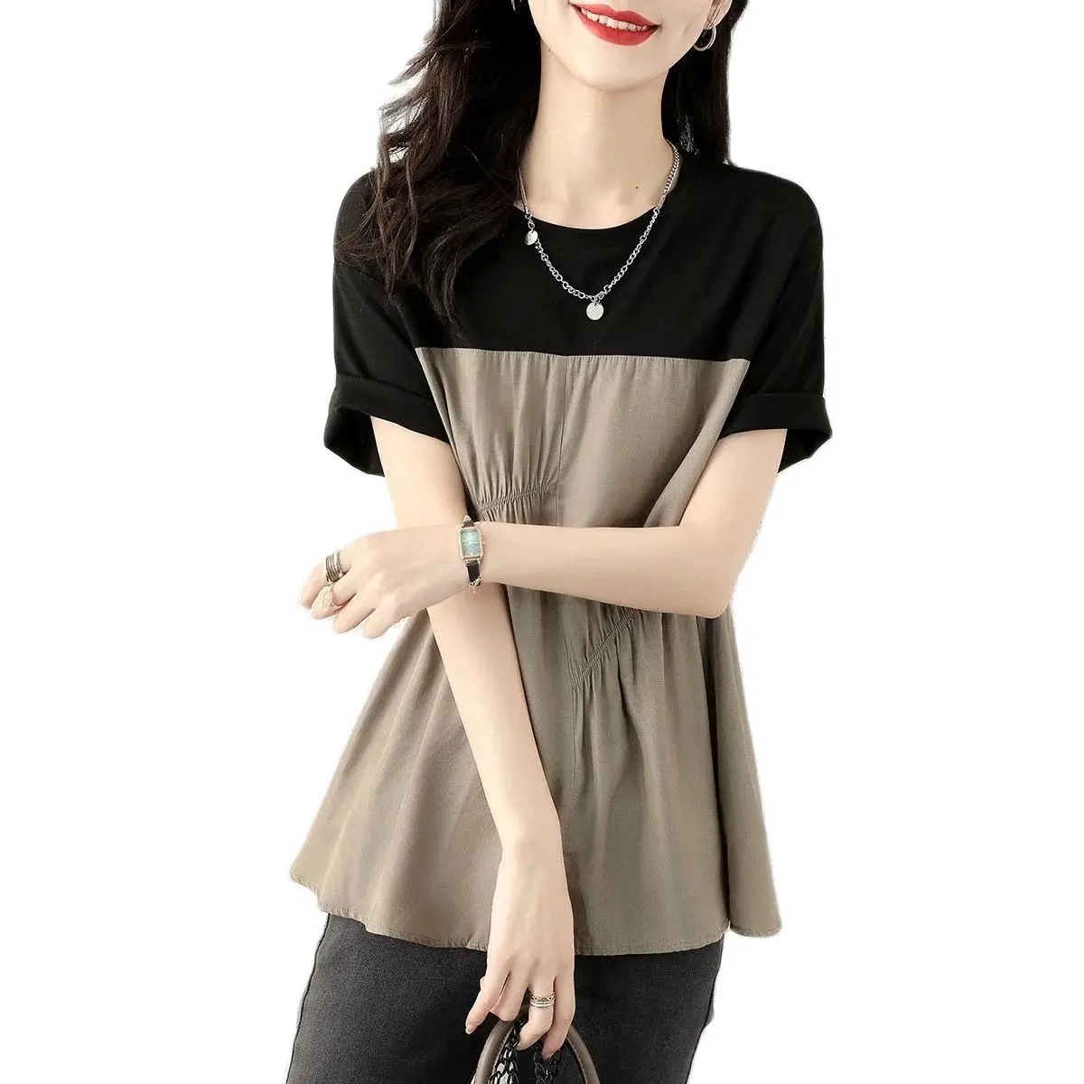 2021 Summer New Fashion Temperament Casual Loose Round Neck Korean Design Stitching Top Women's T-shirt F021
2021 Summer New Fashion Temperament Casual Loose Round Neck Korean Design Stitching Top Women's T-shirt F021