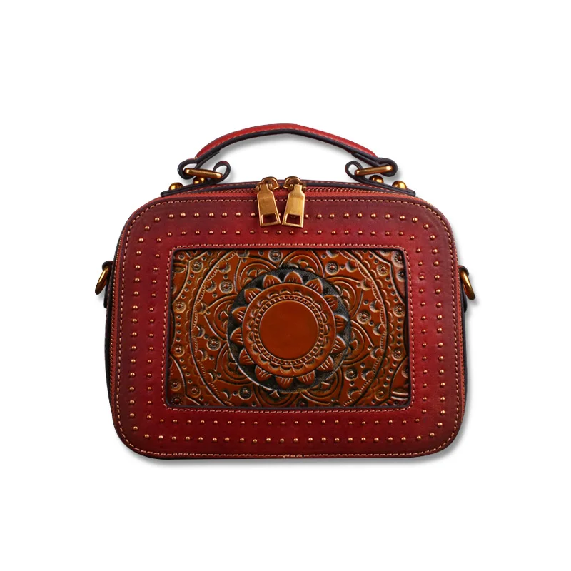 Ladies leather retro handbag totem embossed one shoulder cross multifunctional handbag
Ladies leather retro handbag totem embossed one shoulder cross multifunctional handbag