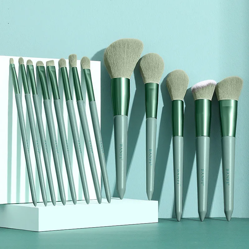 13 pieces of cosmetic brushes set super soft Matcha green brush with velvet cloth bag-synthetic hair makeup brush-make up tool
13 pieces of cosmetic brushes set super soft Matcha green brush with velvet cloth bag-synthetic hair makeup brush-make up tool