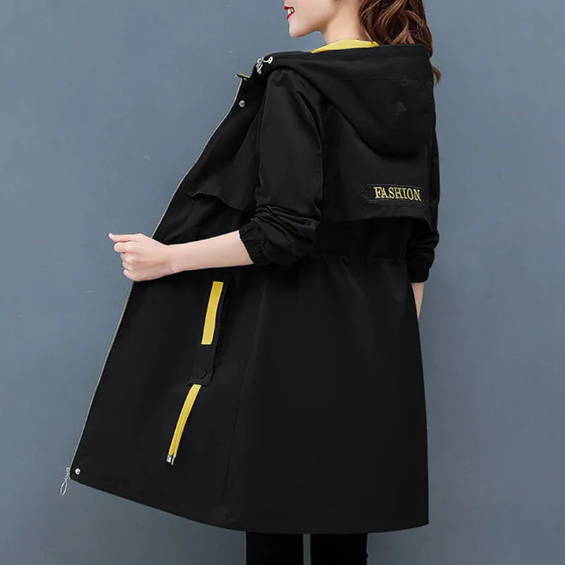 New 2020 Spring Autumn Classic Long Trench Coat Women Casual Hooded Windbreaker Loose Cotton Female Overcoat Plus Size 3XL Y572
New 2020 Spring Autumn Classic Long Trench Coat Women Casual Hooded Windbreaker Loose Cotton Female Overcoat Plus Size 3XL Y572