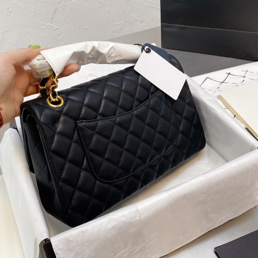 2021 New Caviar Crossbody Bag Luxury Designer One Shoulder Handbag Diamond Lattice Leather Ladies Bag
2021 New Caviar Crossbody Bag Luxury Designer One Shoulder Handbag Diamond Lattice Leather Ladies Bag